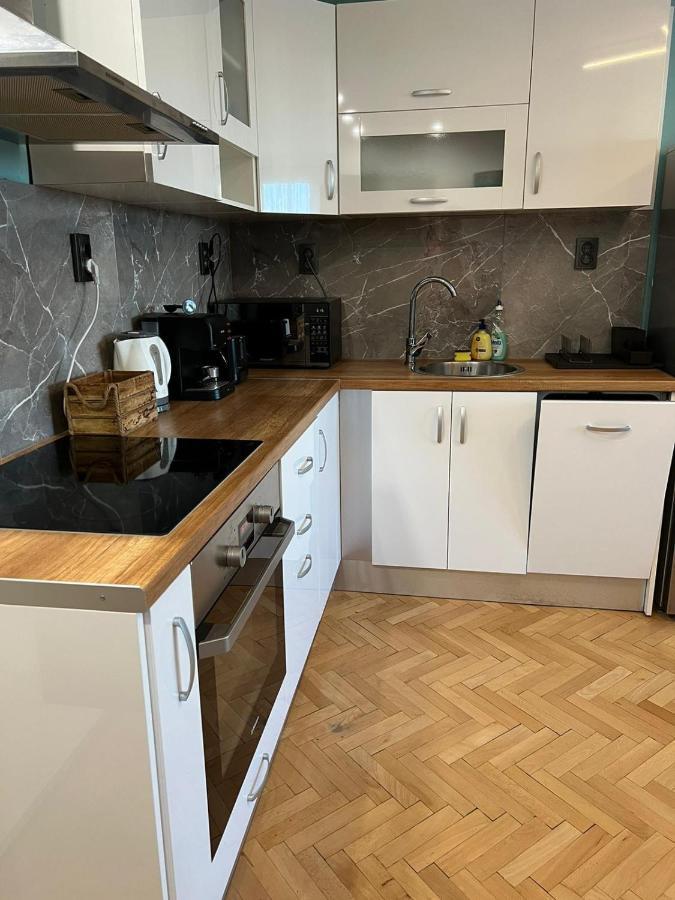 Al Malina 3Bdr Family Apt With Parking Space Near Airport And Iec Sofia Eksteriør bilde